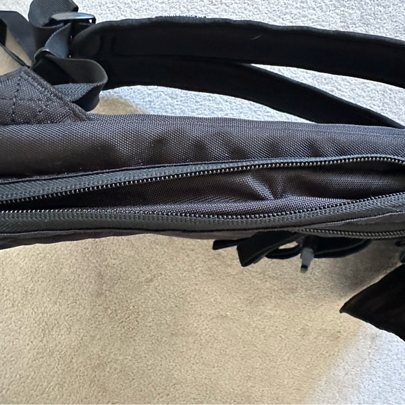 Victorinox Black Flip-top Laptop Backpack - Picture 6 of 8